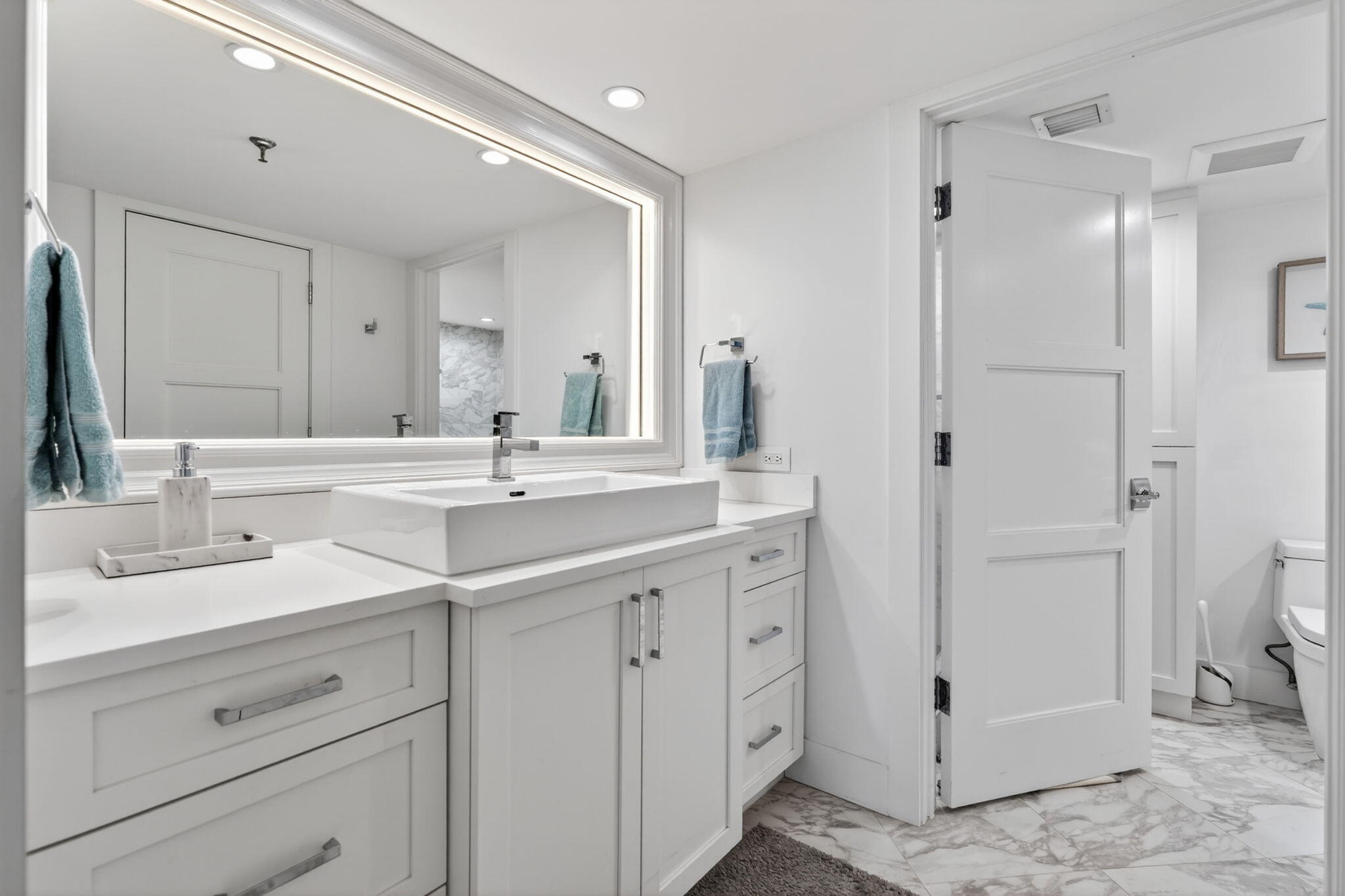 176 Helios #205, Jupiter FL 33477