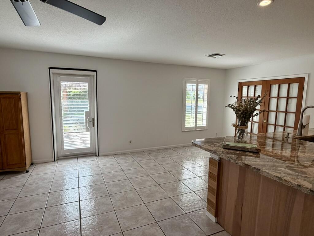 147 Sunflower, Royal Palm Beach FL 33411