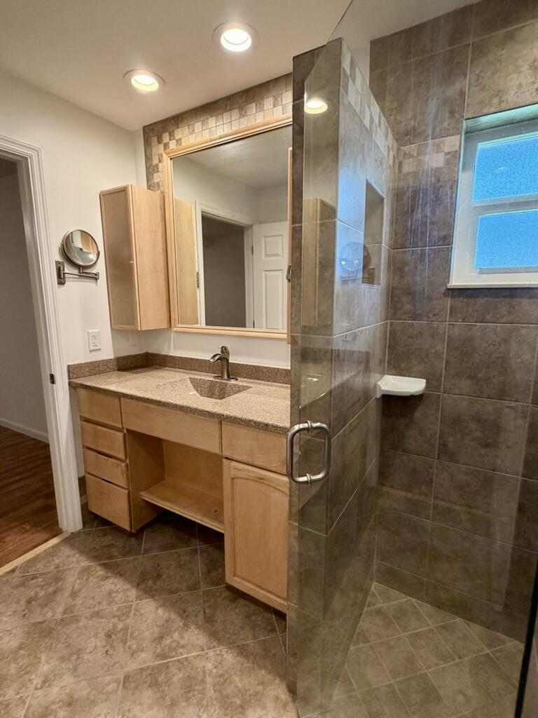 147 Sunflower, Royal Palm Beach FL 33411