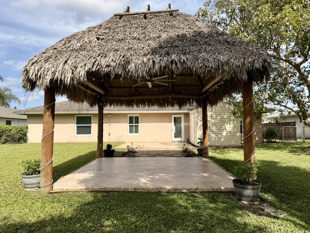 147 Sunflower, Royal Palm Beach FL 33411