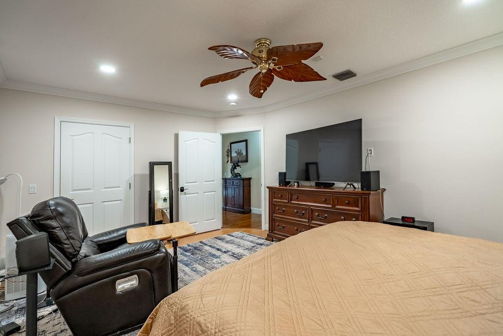 2317 NE 28th, Lighthouse Point FL 33064