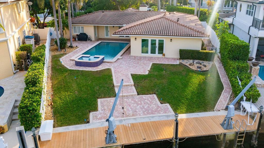 2317 NE 28th, Lighthouse Point FL 33064