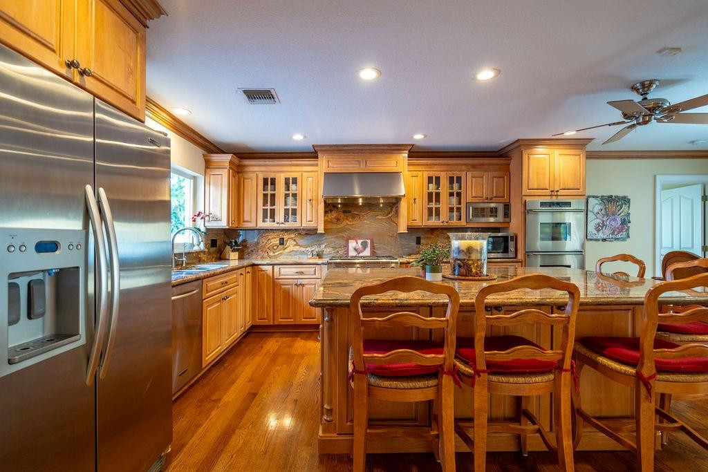 2317 NE 28th, Lighthouse Point FL 33064