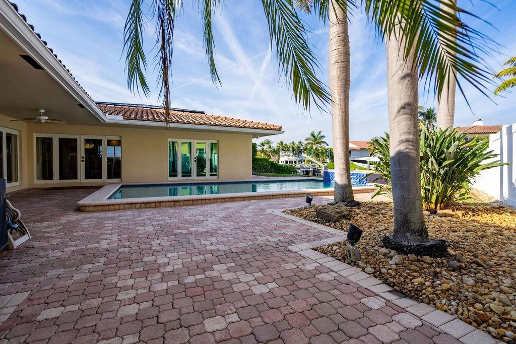 2317 NE 28th, Lighthouse Point FL 33064