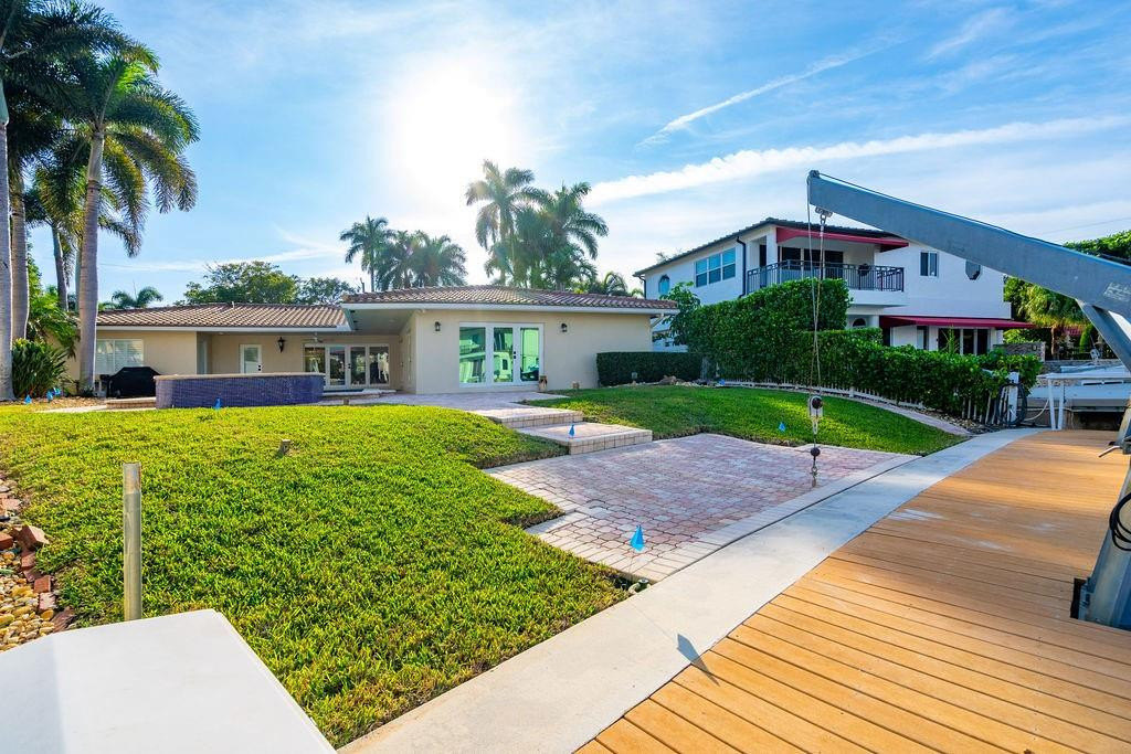 2317 NE 28th, Lighthouse Point FL 33064