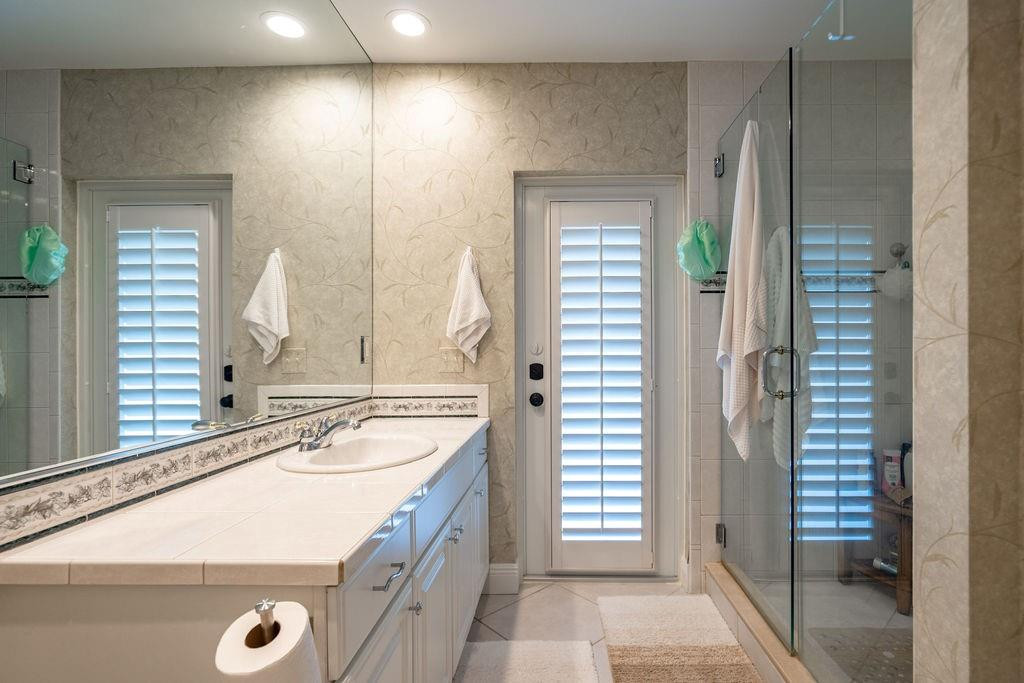 2317 NE 28th, Lighthouse Point FL 33064