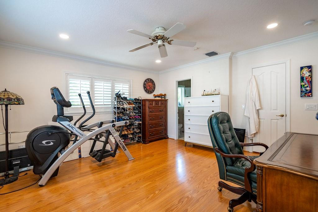 2317 NE 28th, Lighthouse Point FL 33064