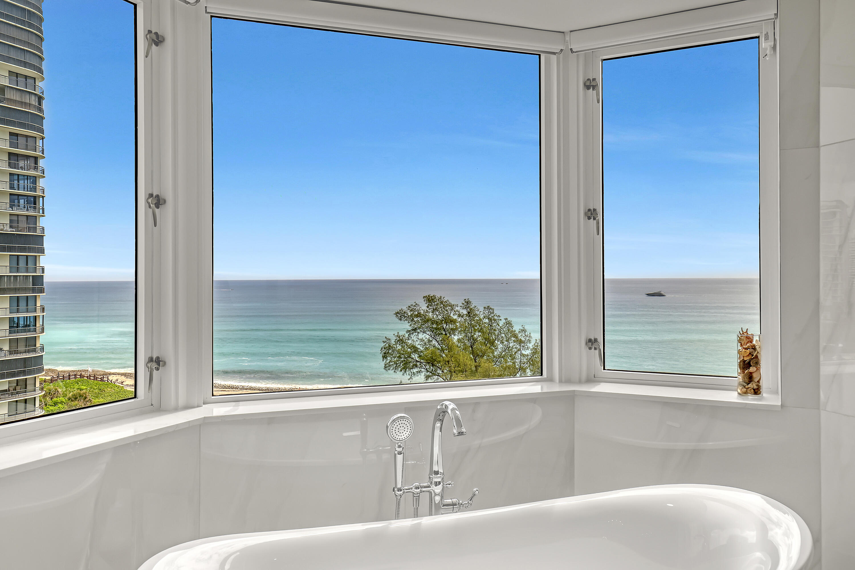 3920 N Ocean #9b, Singer Island FL 33404