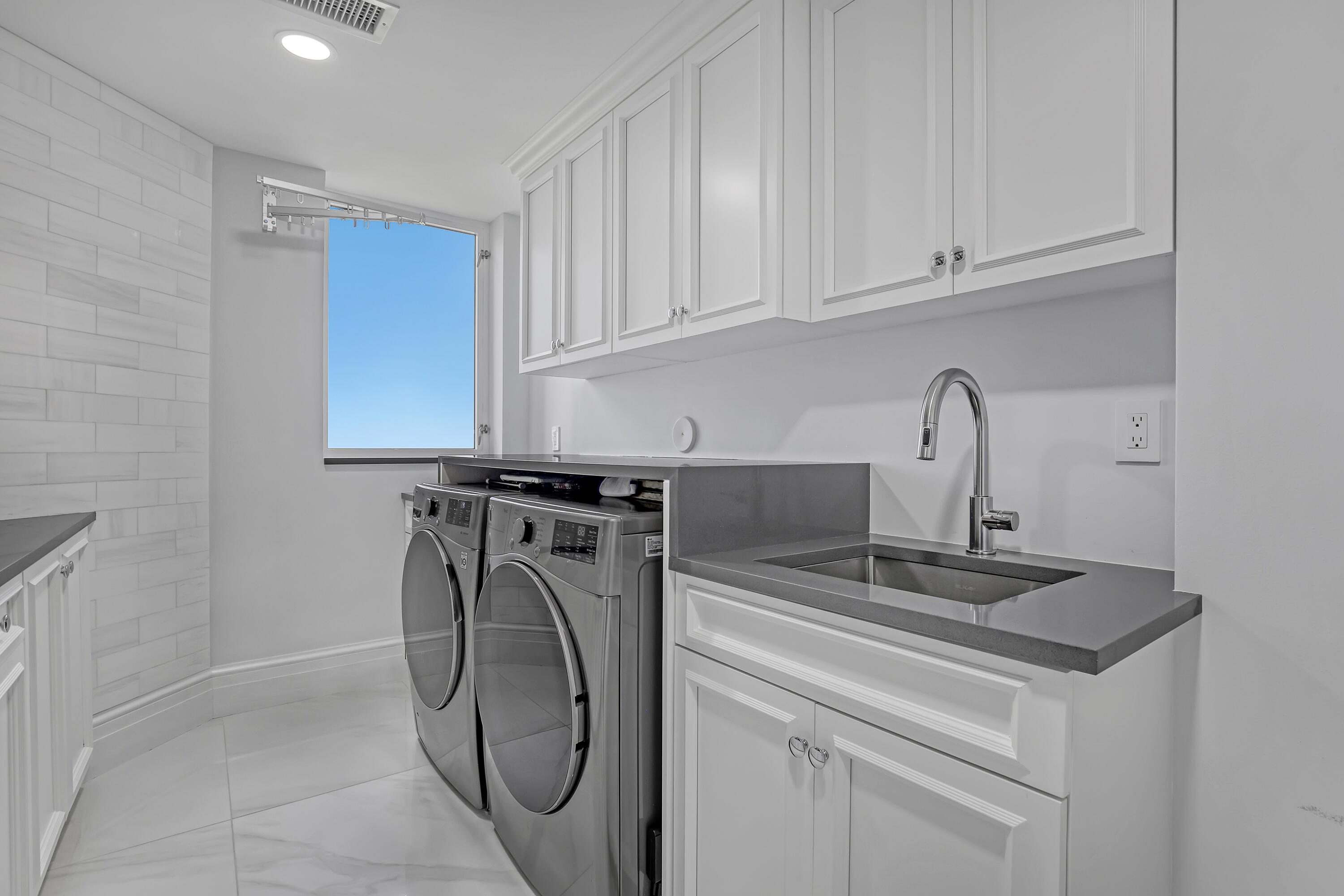 3920 N Ocean #9b, Singer Island FL 33404
