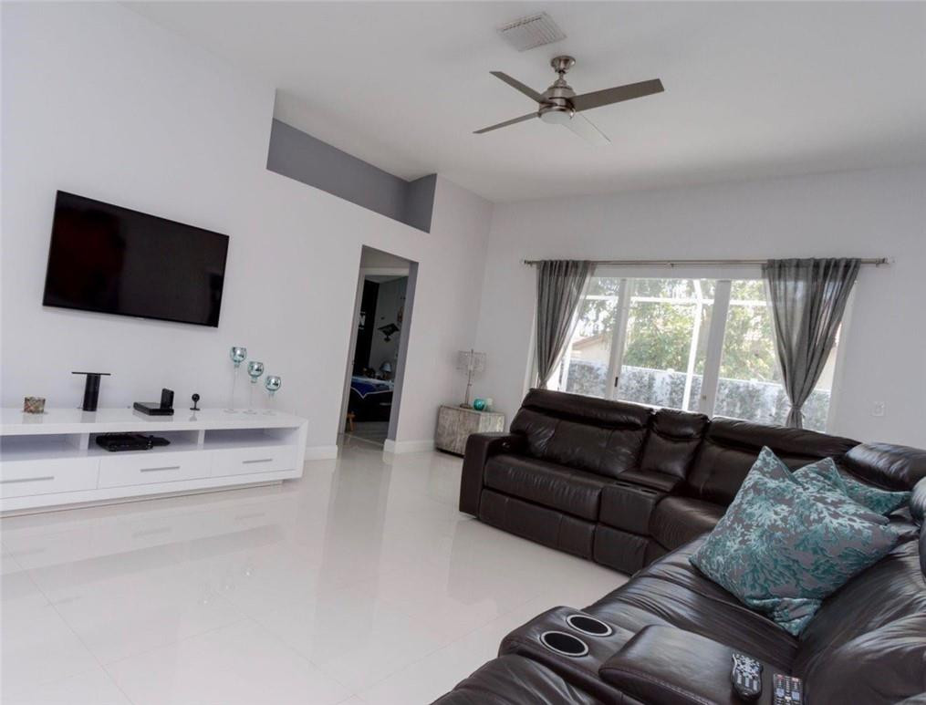 14272 NW 18th, Pembroke Pines FL 33028