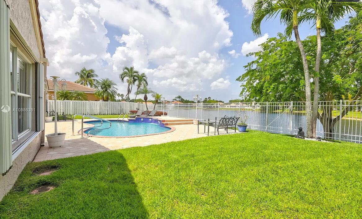 912 NW 132nd, Sunrise FL 33325