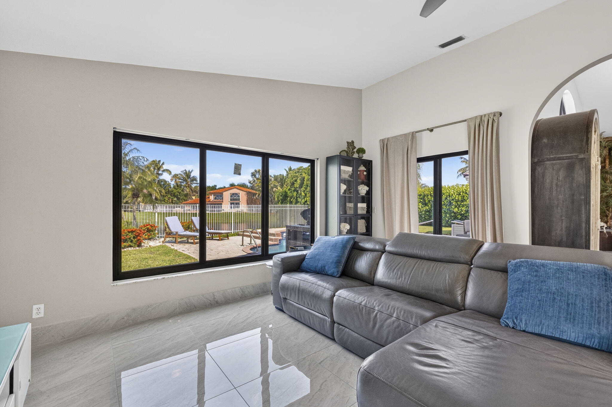 912 NW 132nd, Sunrise FL 33325