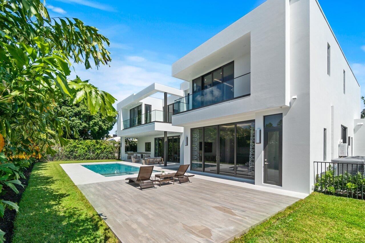 2391 Areca Palm, Boca Raton FL 33432