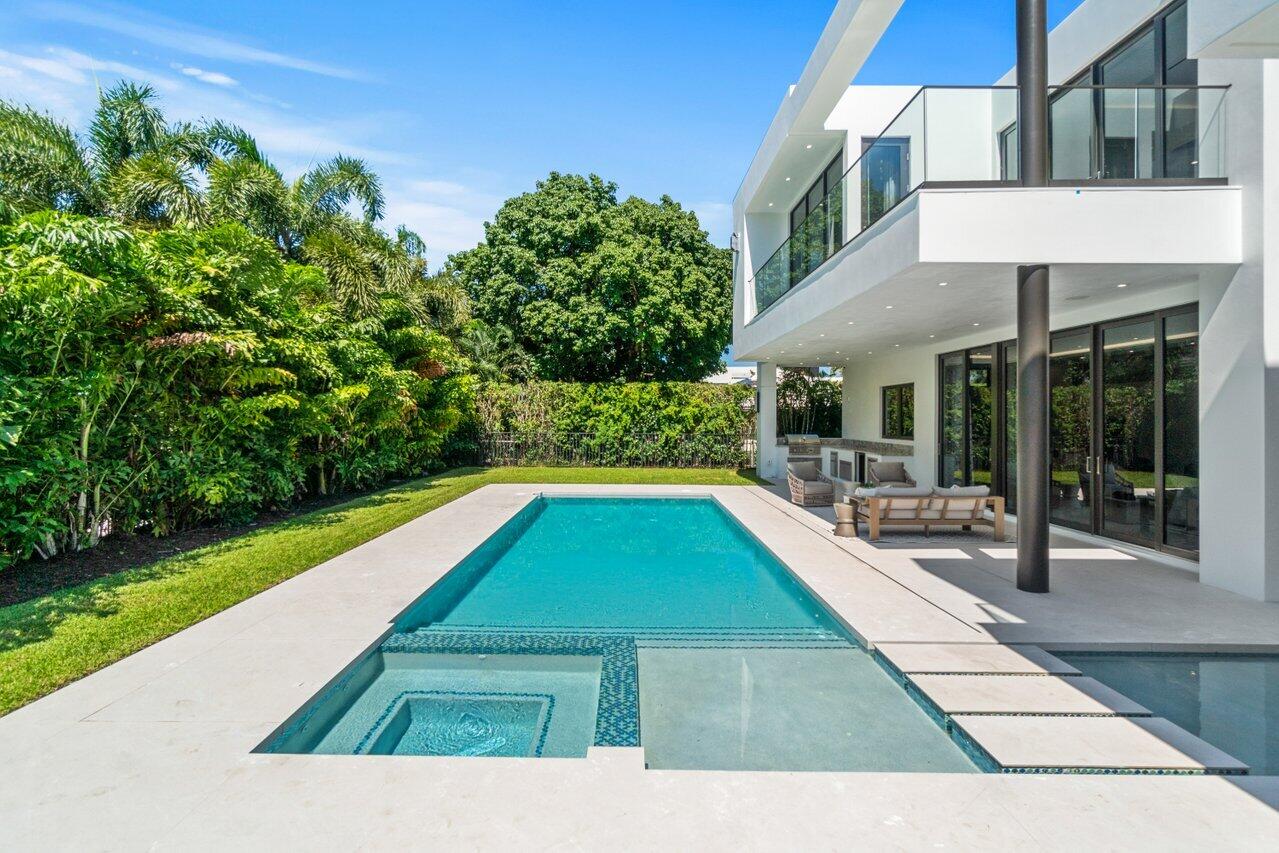 2391 Areca Palm, Boca Raton FL 33432