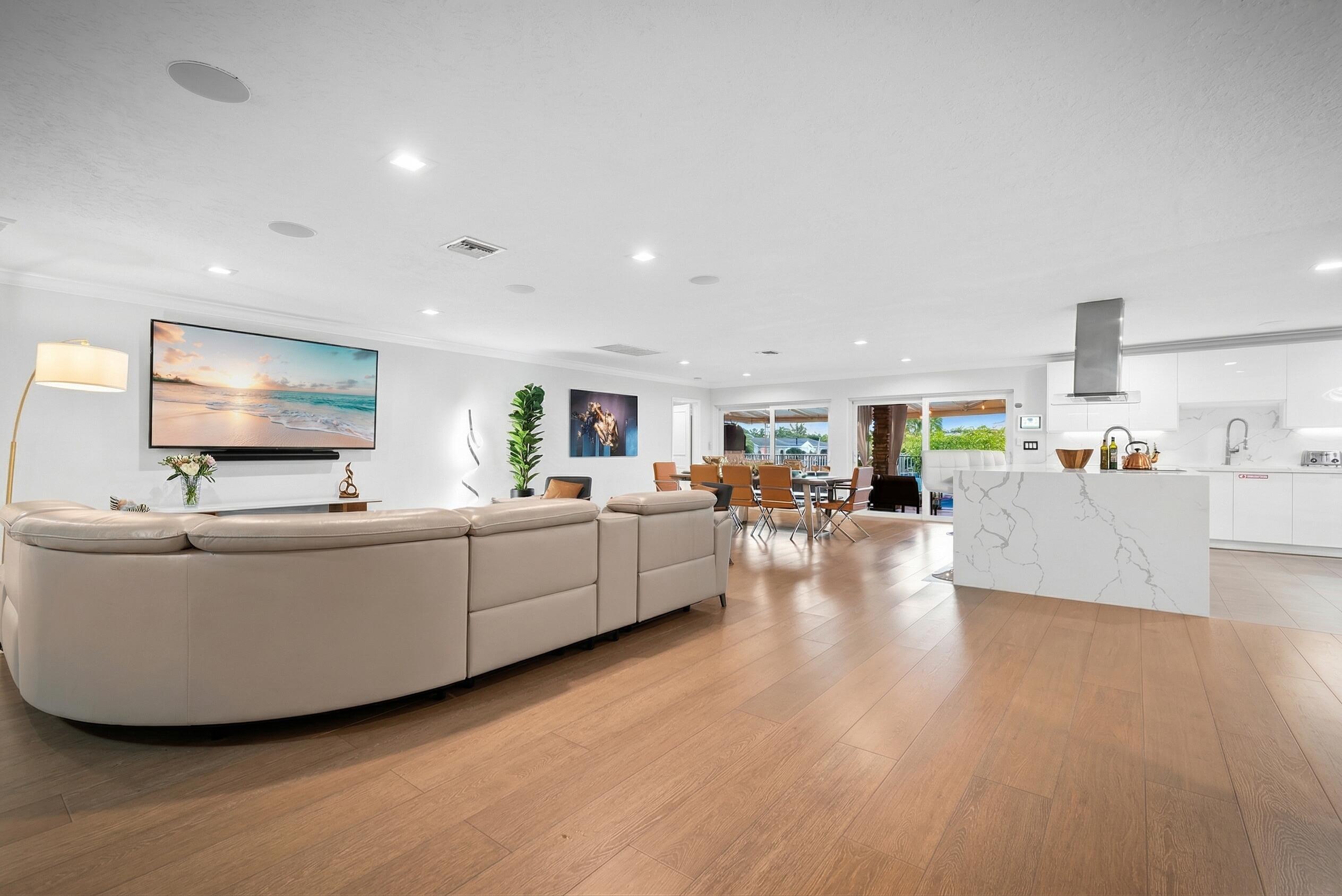 5841 Bayview, Fort Lauderdale FL 33308
