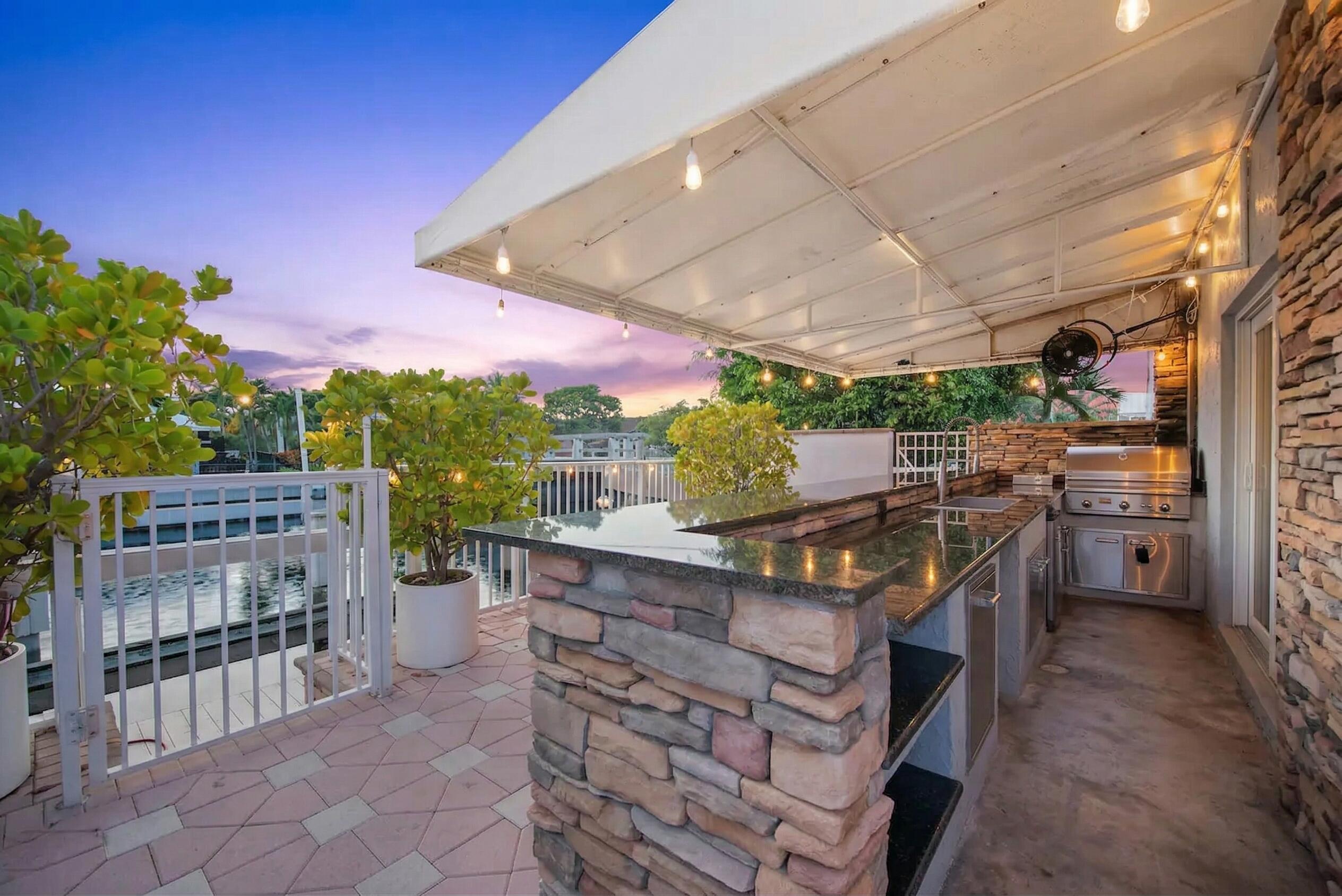 5841 Bayview, Fort Lauderdale FL 33308