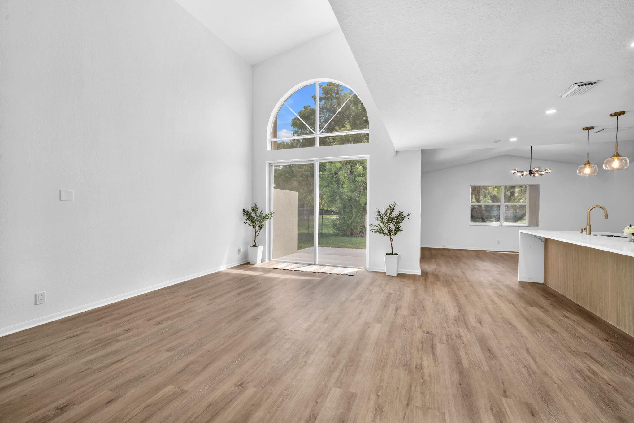 6511 Pelican, Coconut Creek FL 33073