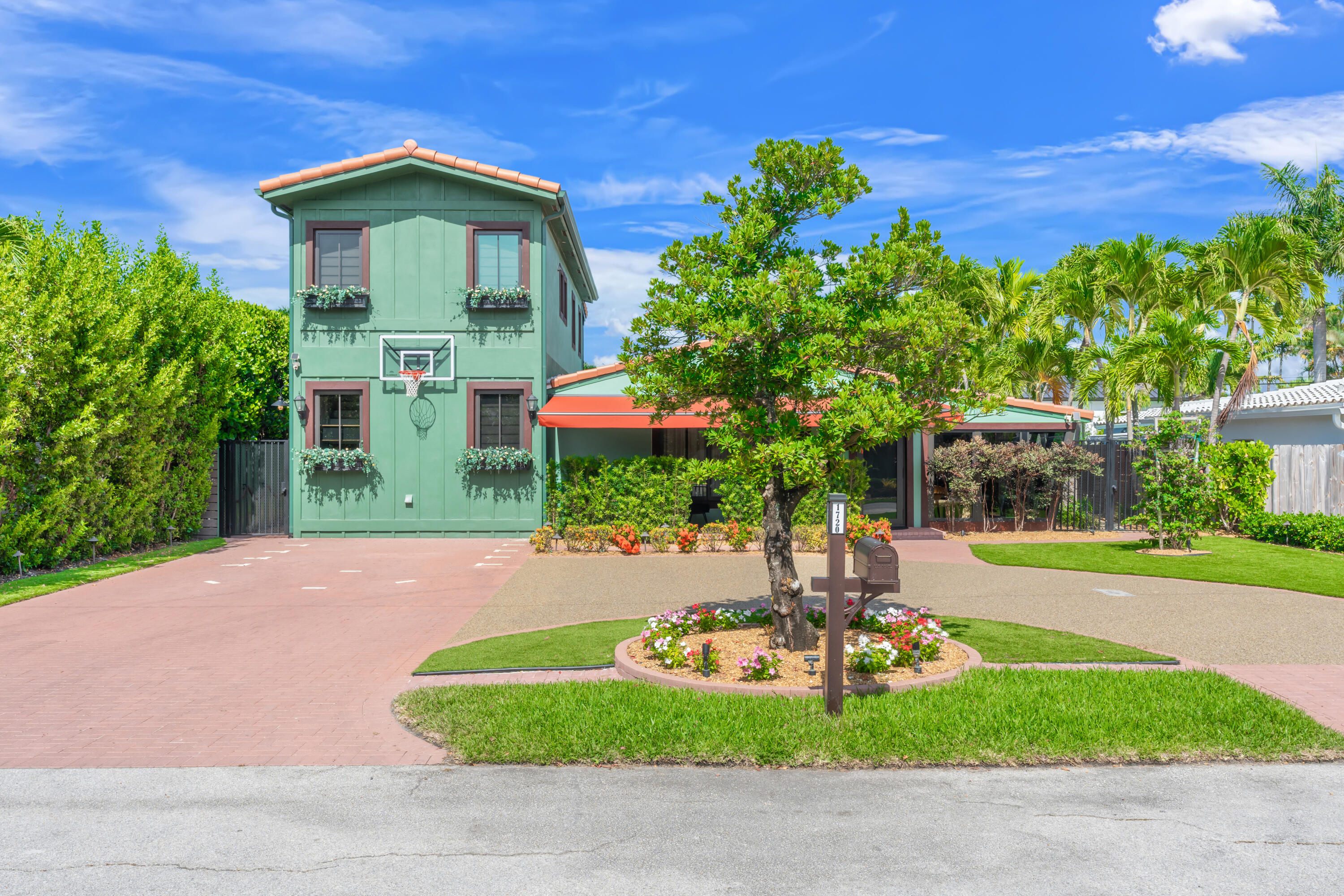 1720 NE 17th, Fort Lauderdale FL 33305