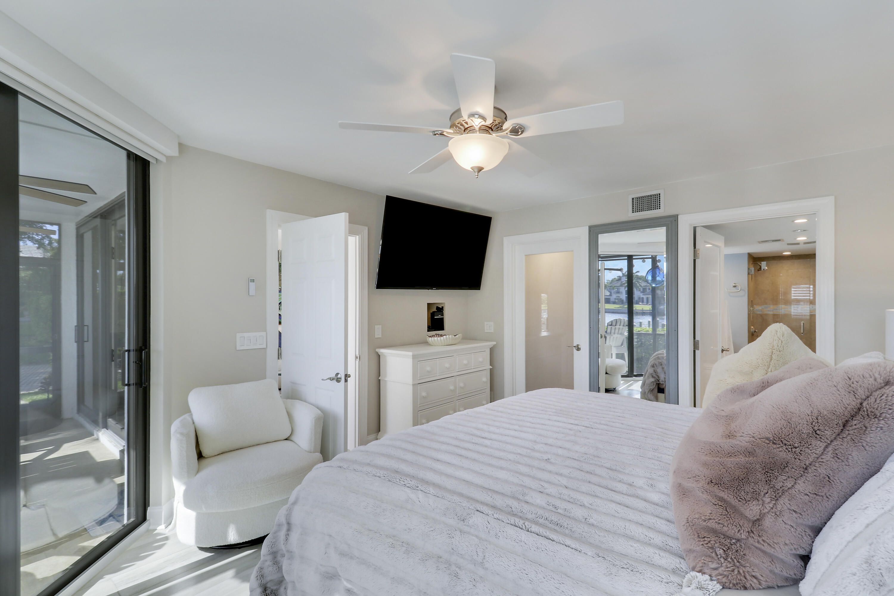 515 Bay Colony, Juno Beach FL 33408