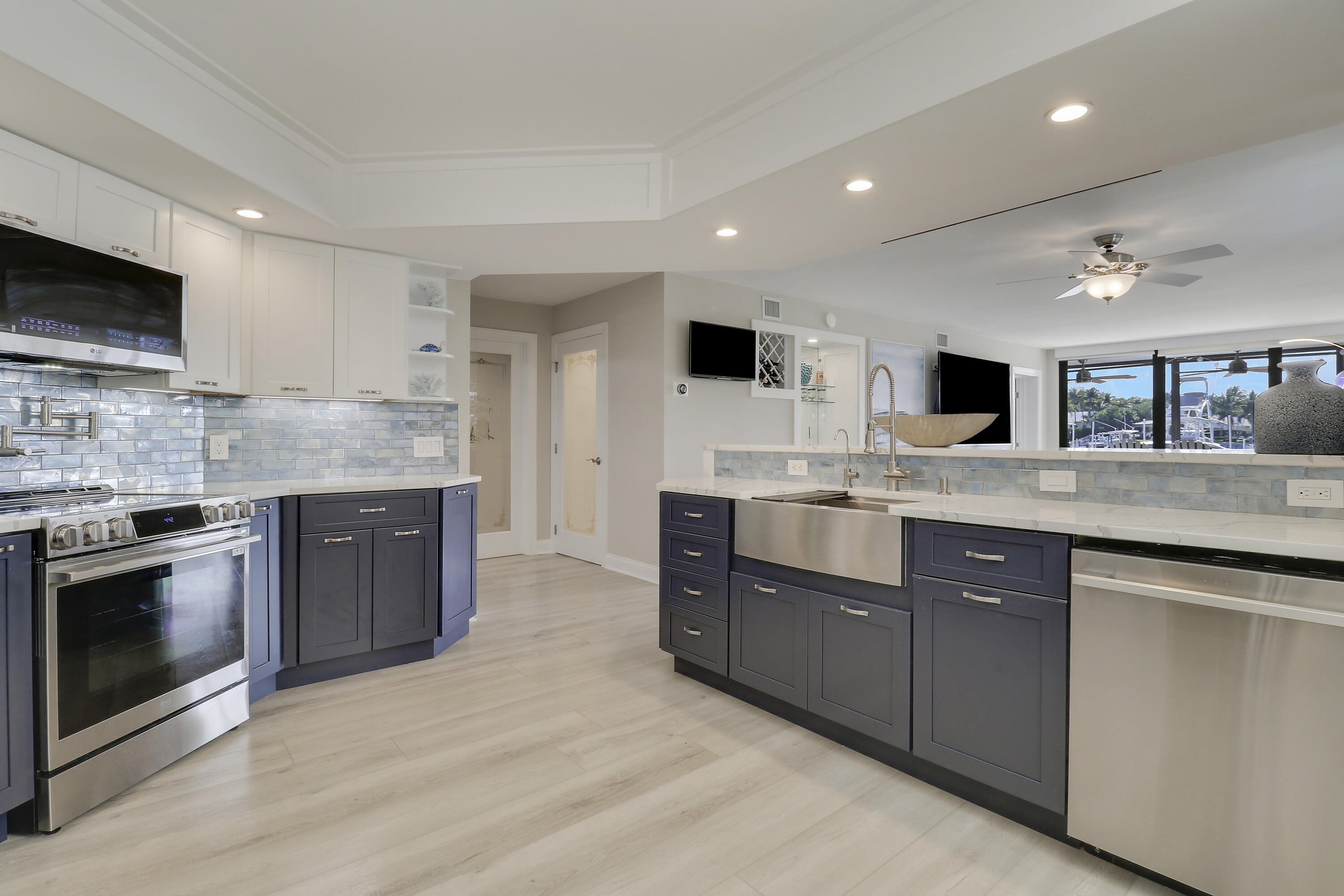 515 Bay Colony, Juno Beach FL 33408