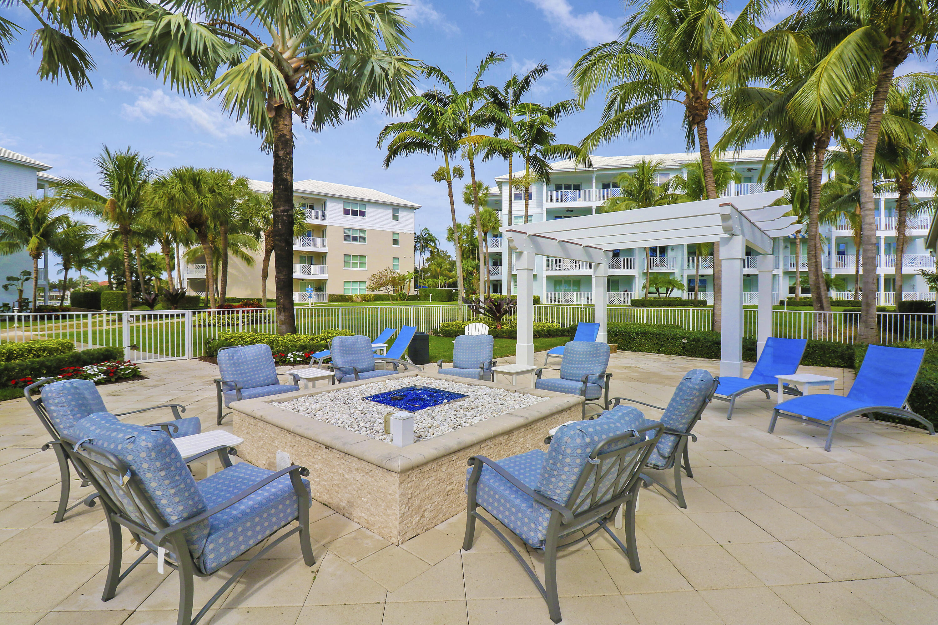 515 Bay Colony, Juno Beach FL 33408