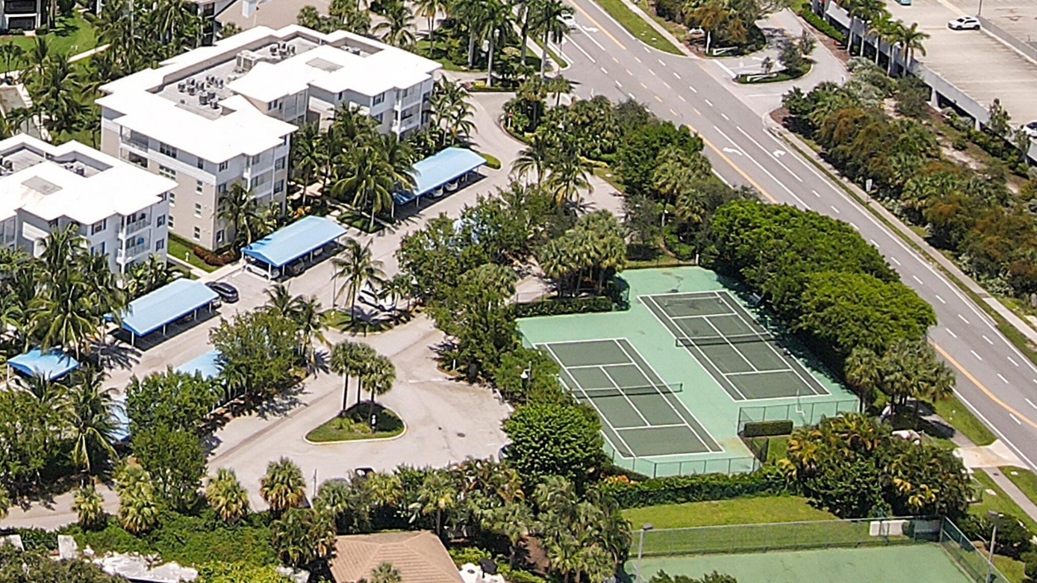 515 Bay Colony, Juno Beach FL 33408