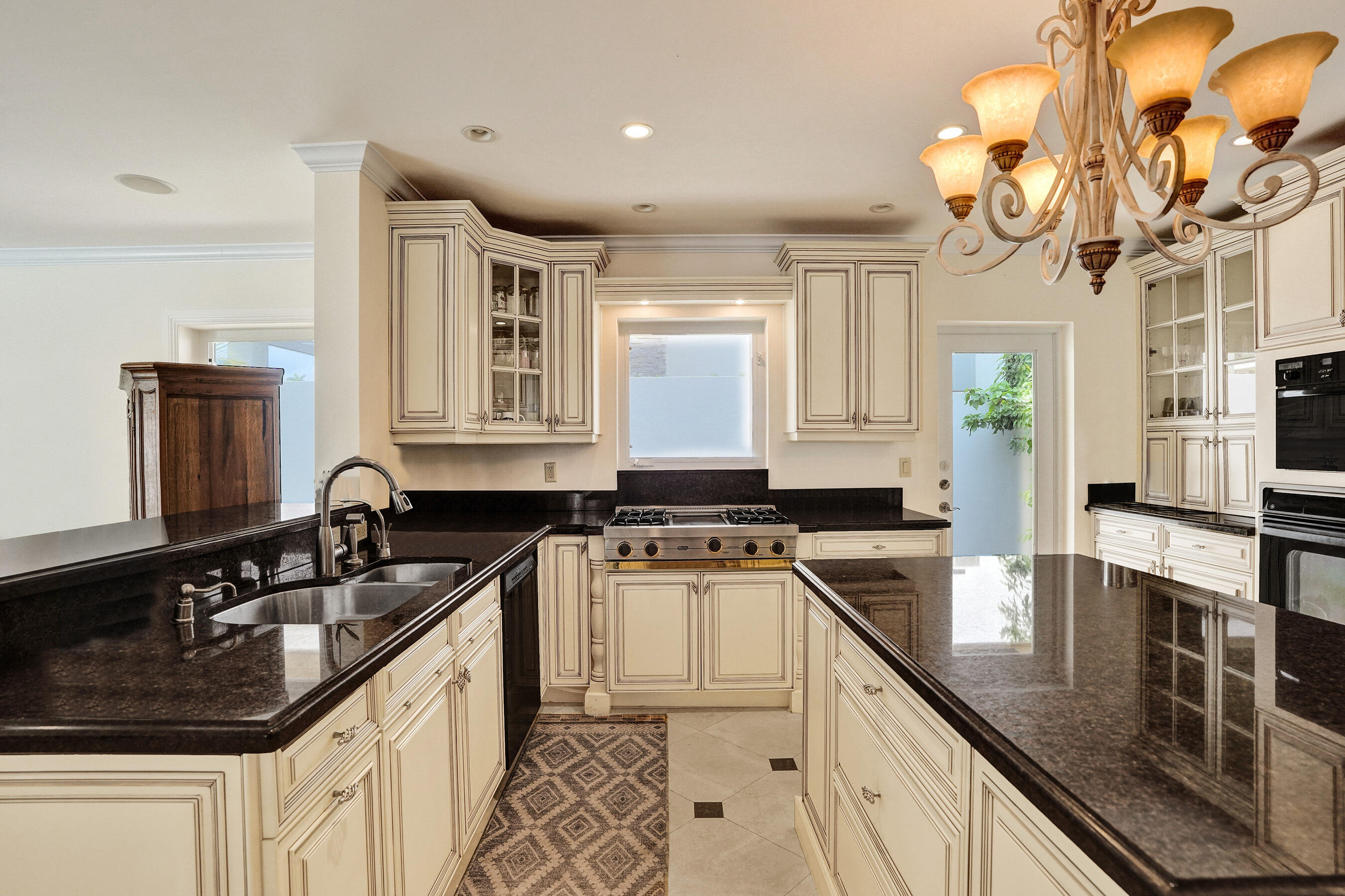 449 Isle Of Palms, Fort Lauderdale FL 33301