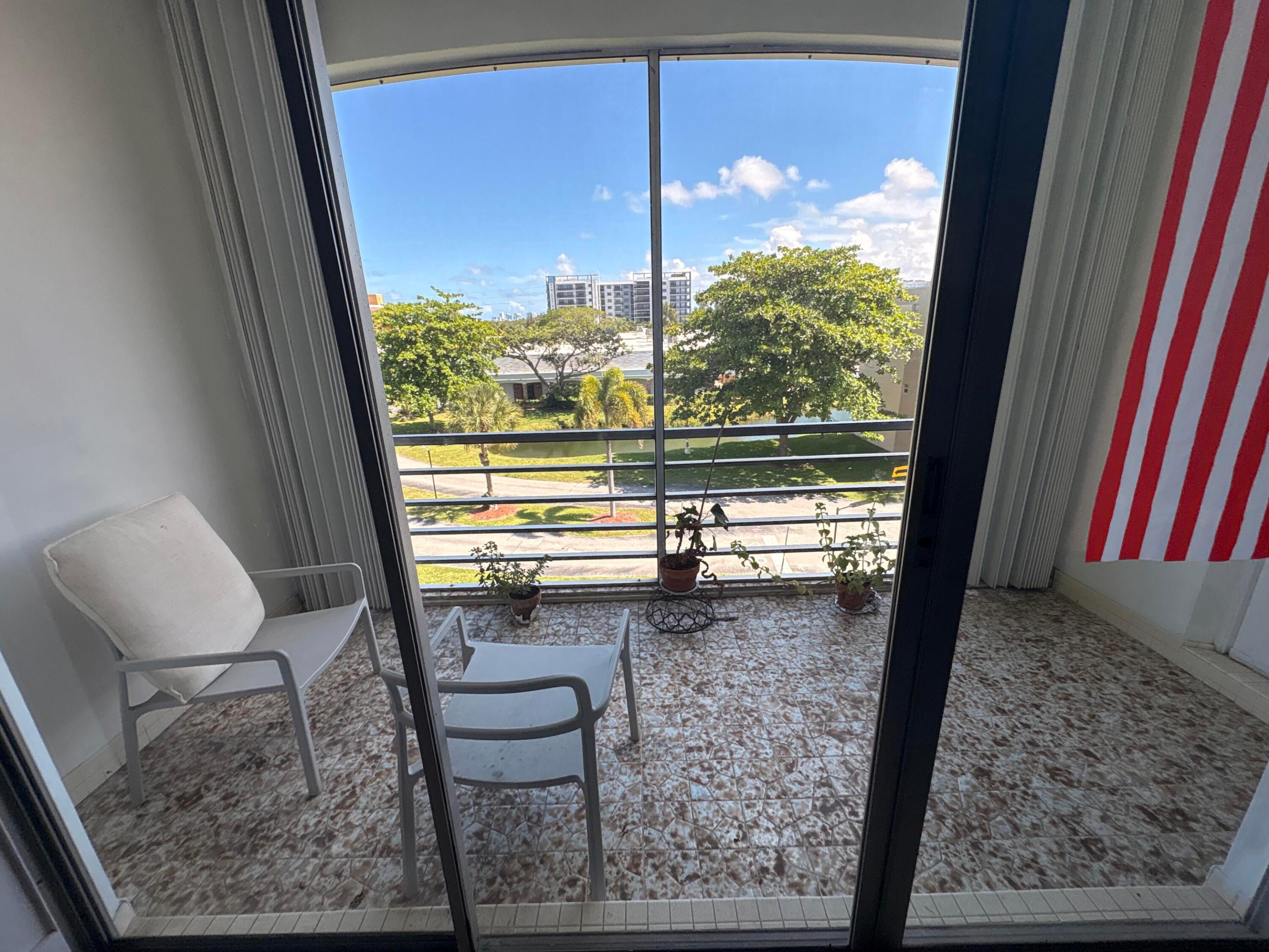 608 NE 2nd #432, Dania Beach FL 33004