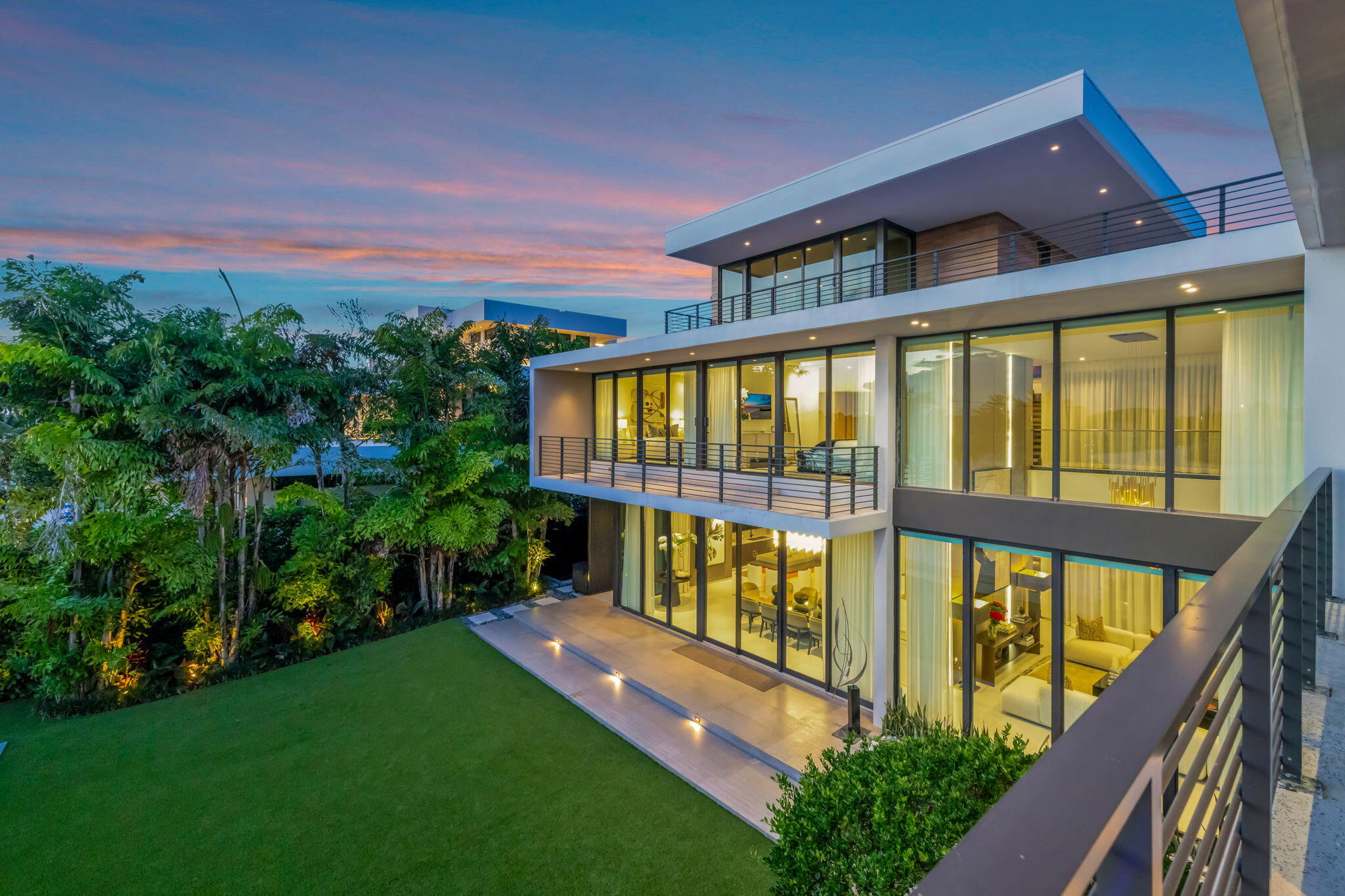 1529 Middle River, Fort Lauderdale FL 33304