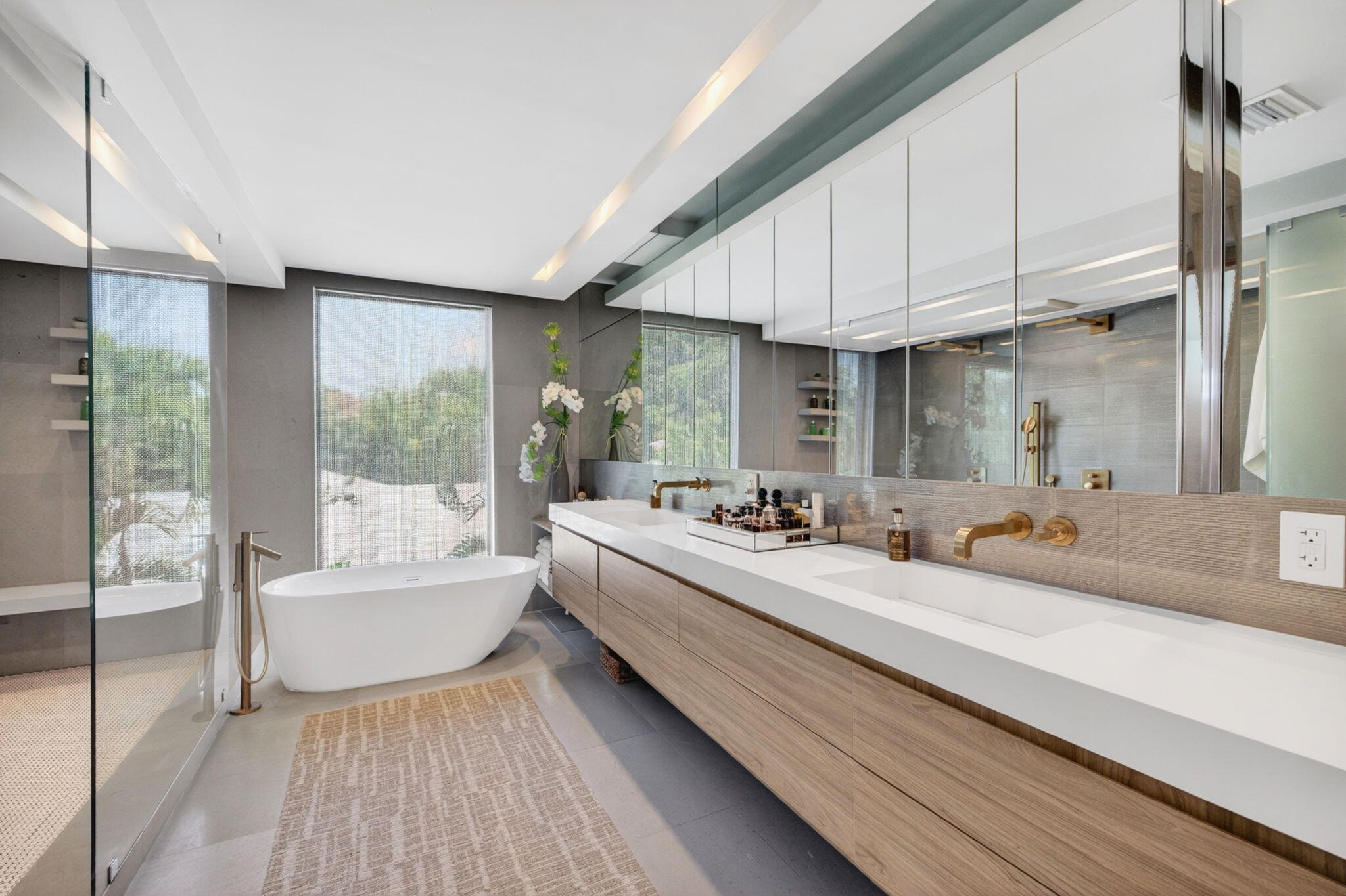 1529 Middle River, Fort Lauderdale FL 33304