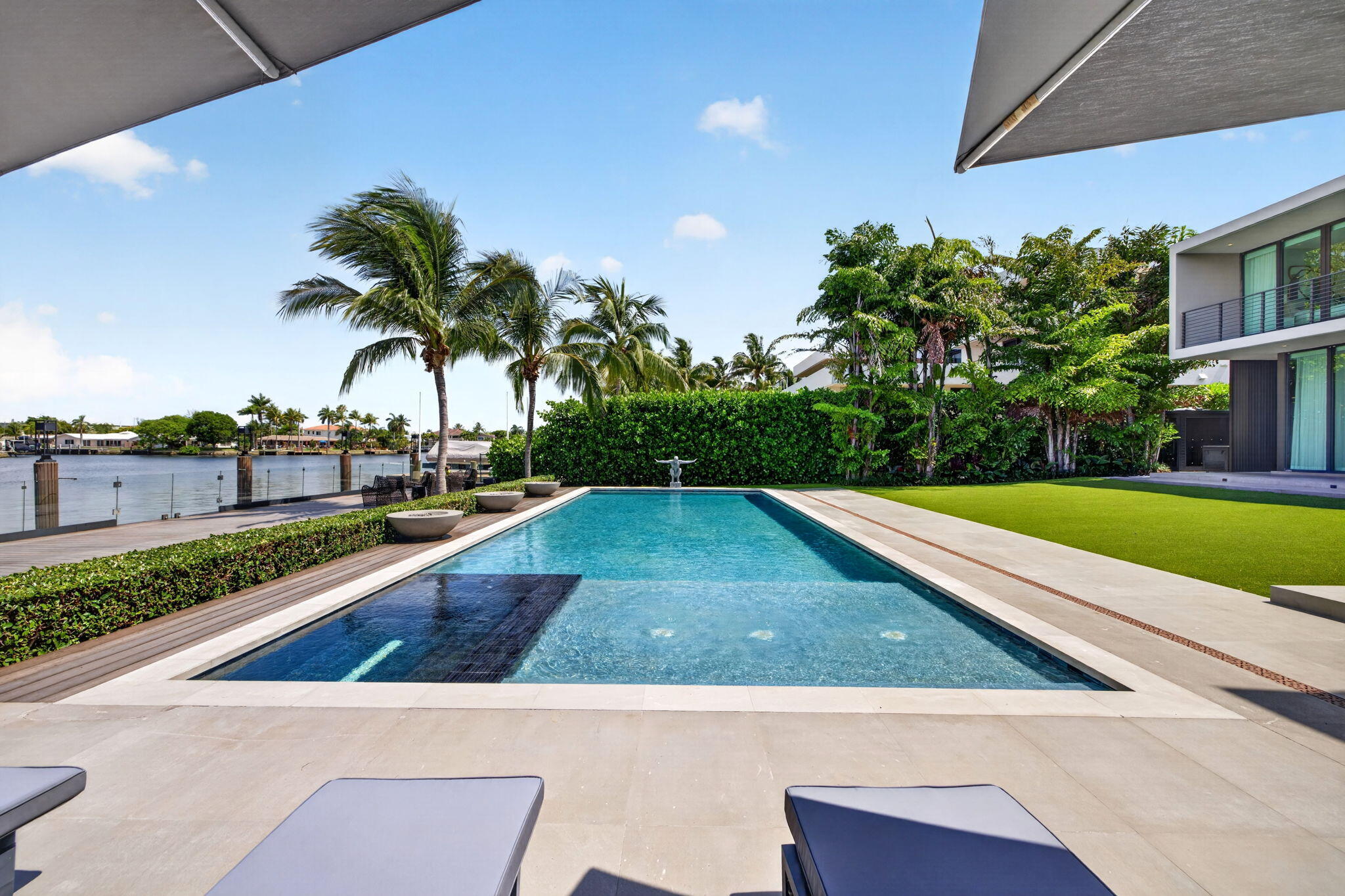 1529 Middle River, Fort Lauderdale FL 33304