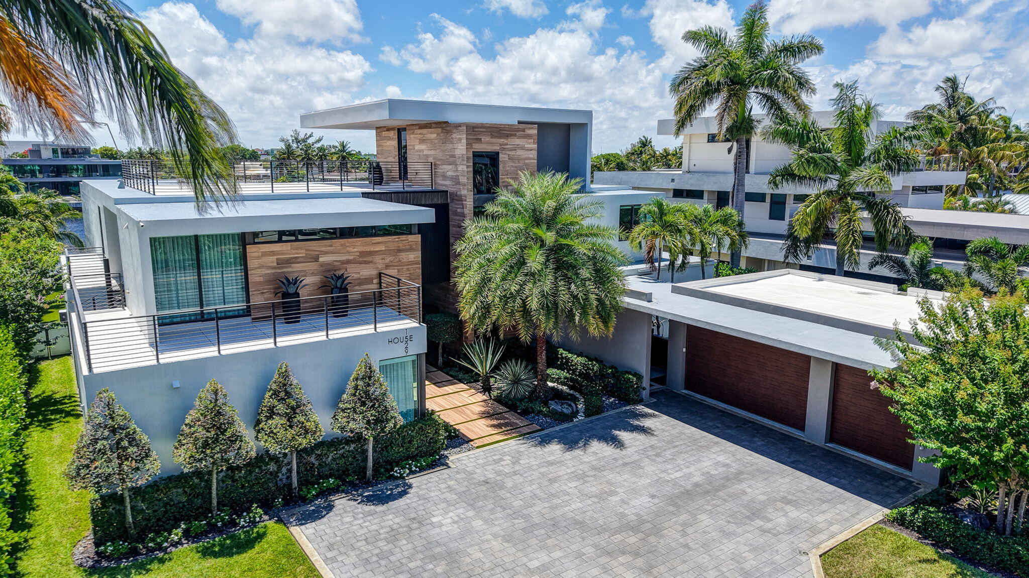 1529 Middle River, Fort Lauderdale FL 33304