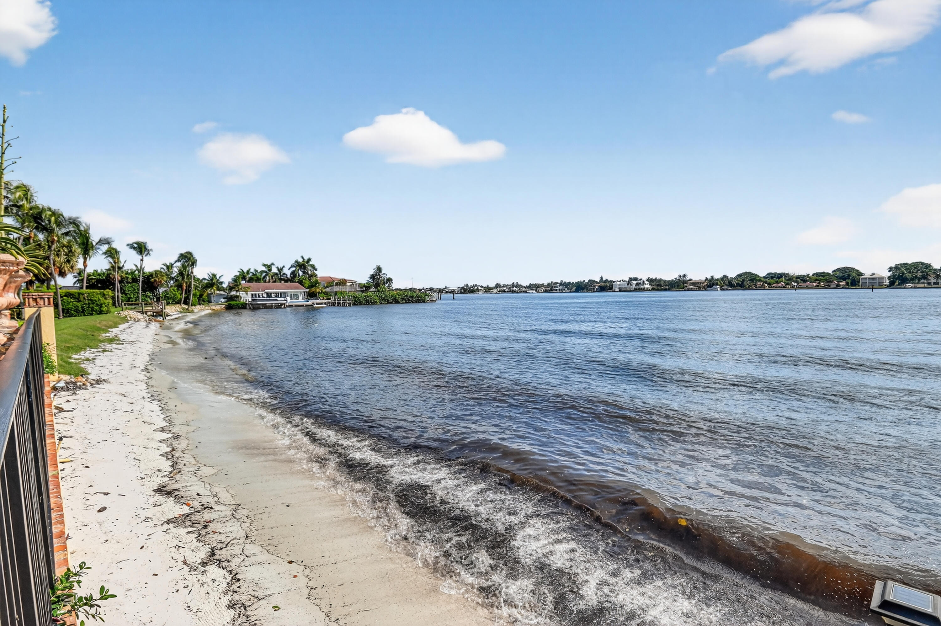 124 Las Brisas, Hypoluxo FL 33462