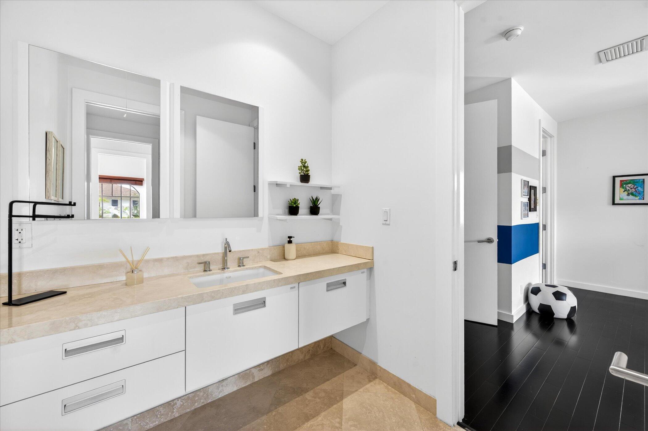 2740 NE 17th, Fort Lauderdale FL 33305