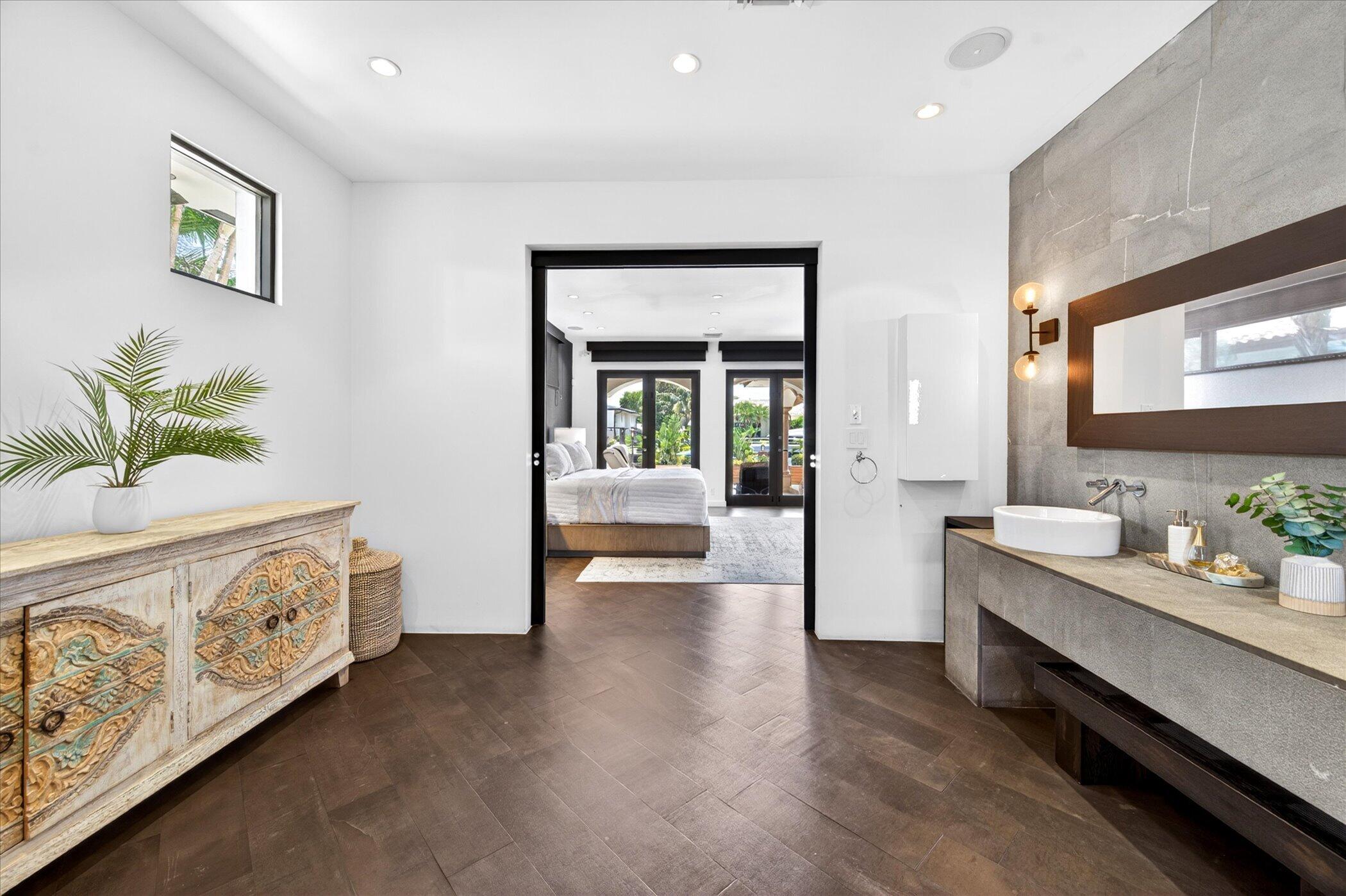 2740 NE 17th, Fort Lauderdale FL 33305