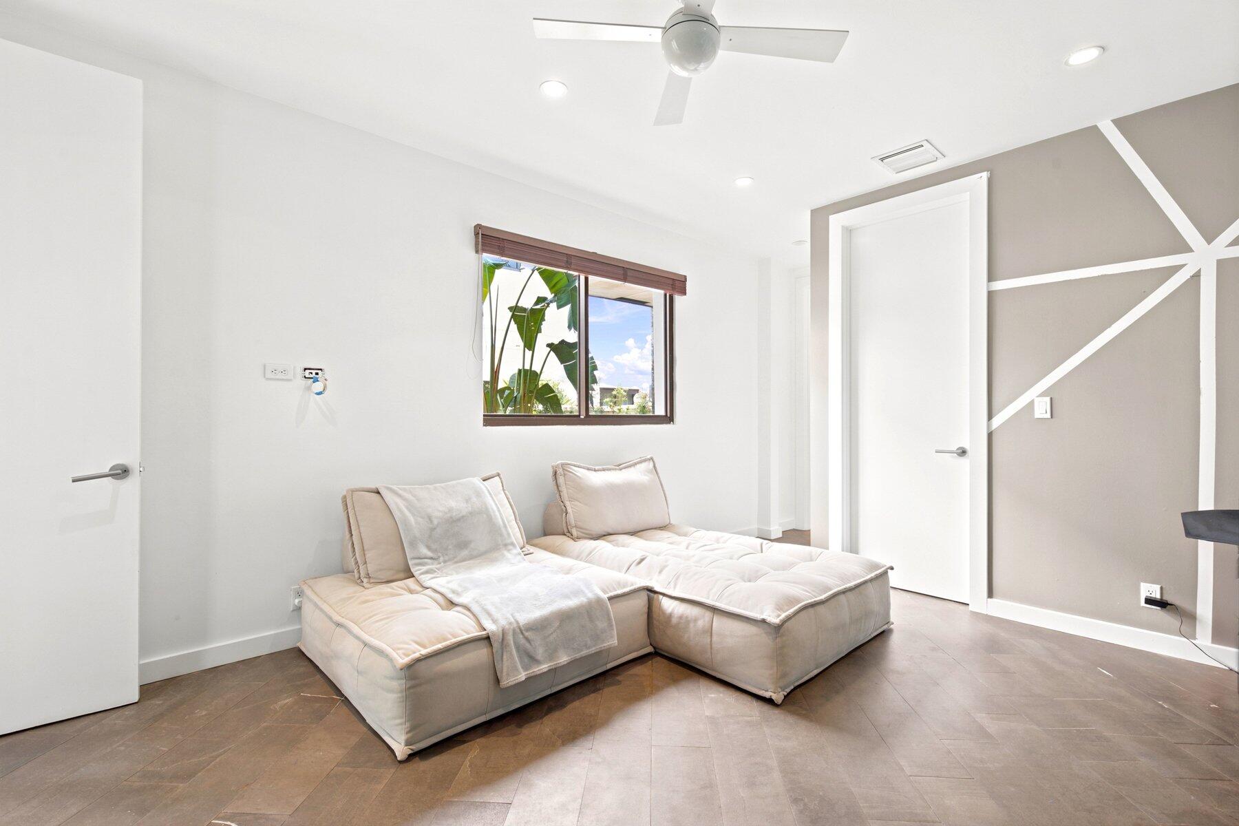 2740 NE 17th, Fort Lauderdale FL 33305
