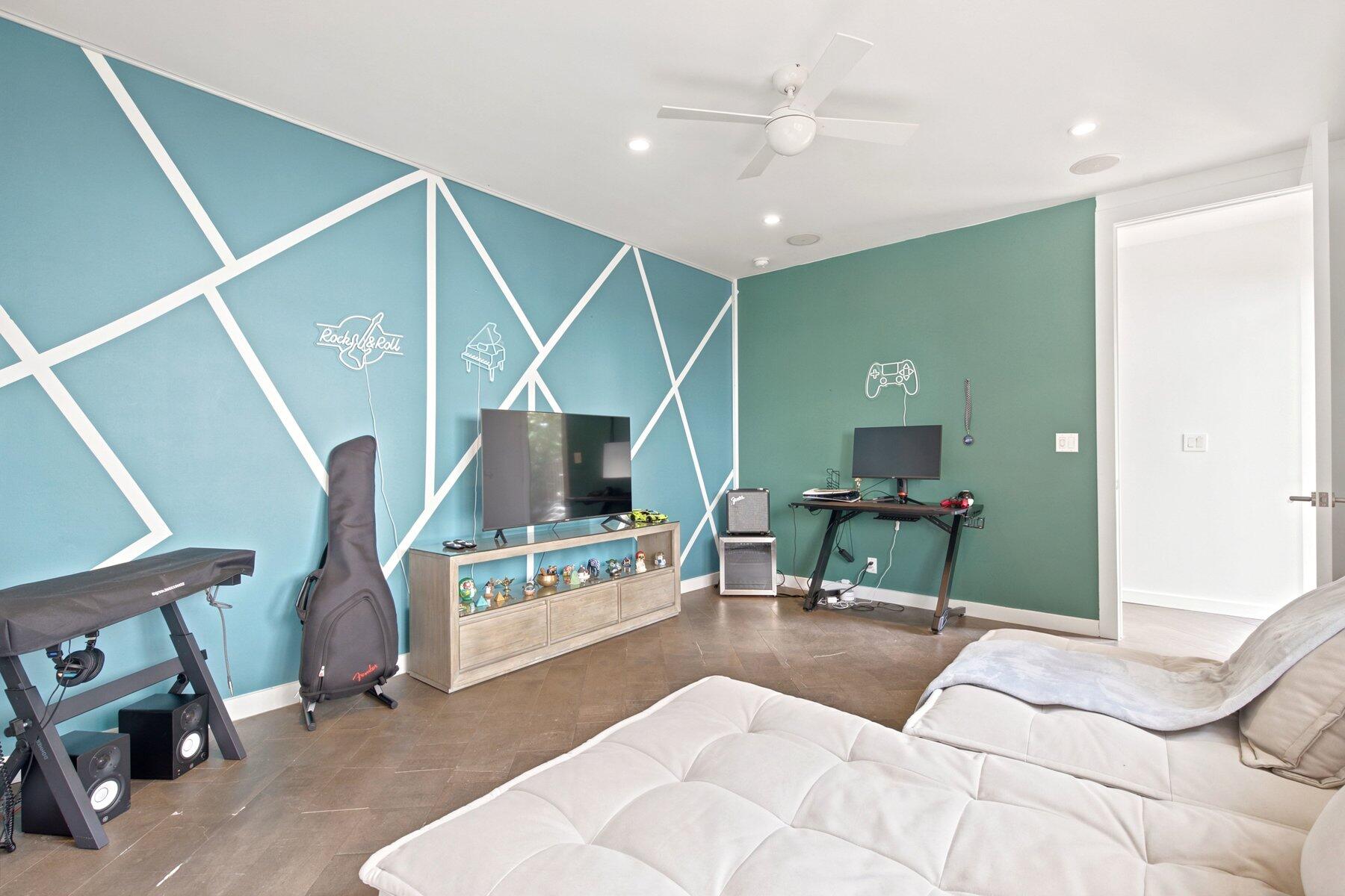 2740 NE 17th, Fort Lauderdale FL 33305