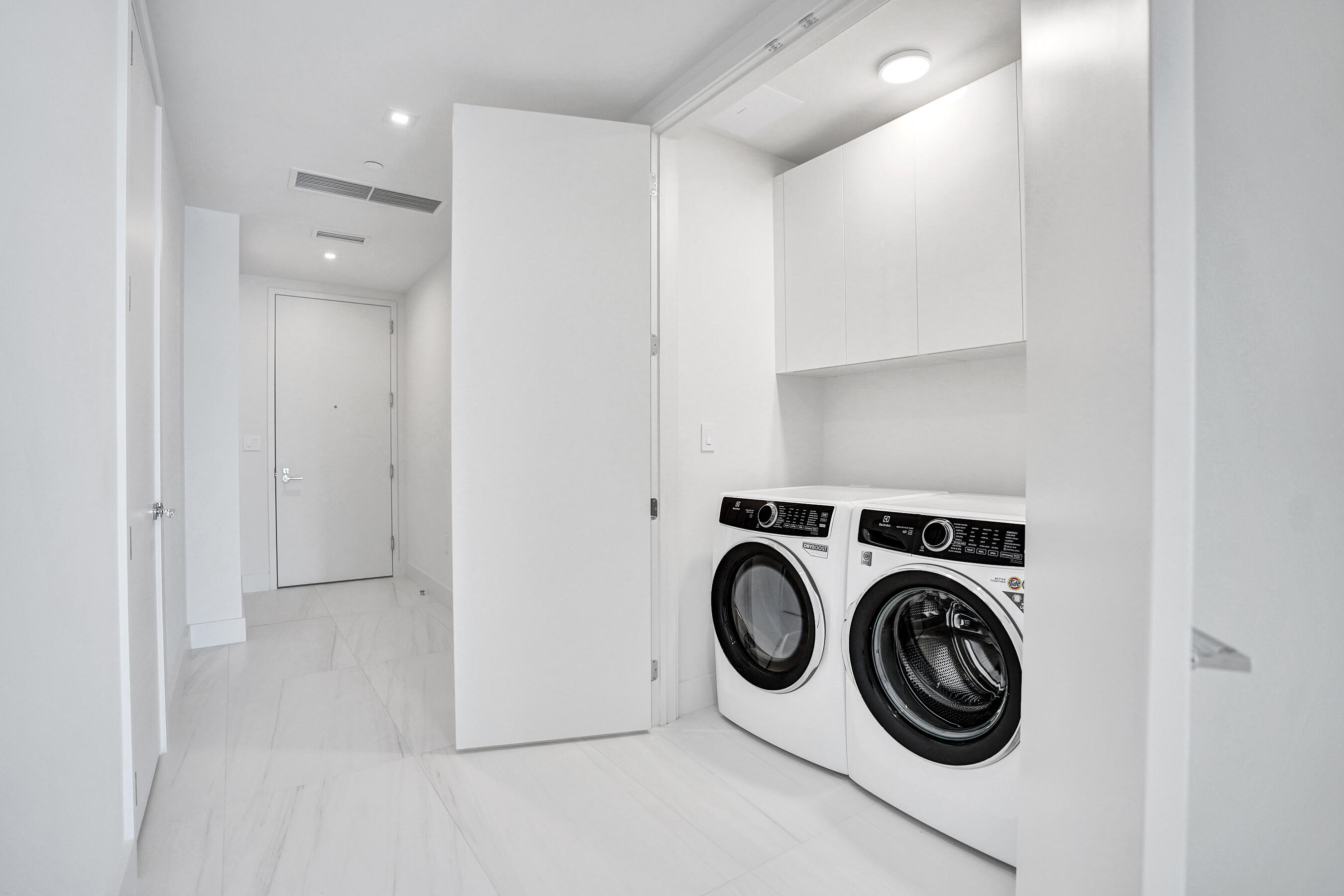 305 Briny #306, Pompano Beach FL 33062