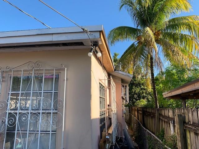 1850 NW 35th, Miami FL 33142