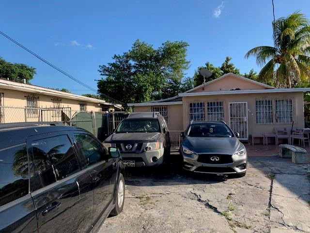 1850 NW 35th, Miami FL 33142