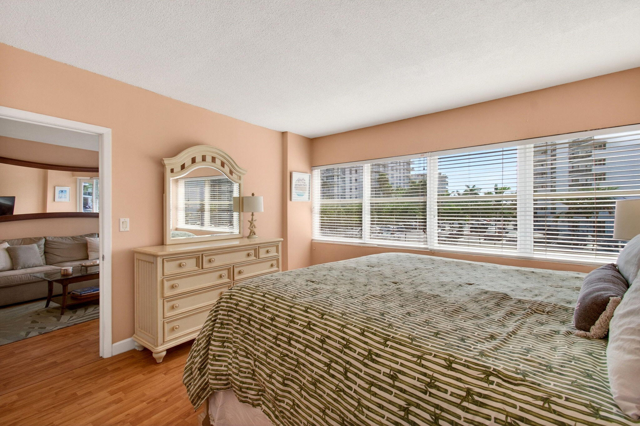 3250 NE 28th #Unit 302, Fort Lauderdale FL 33308