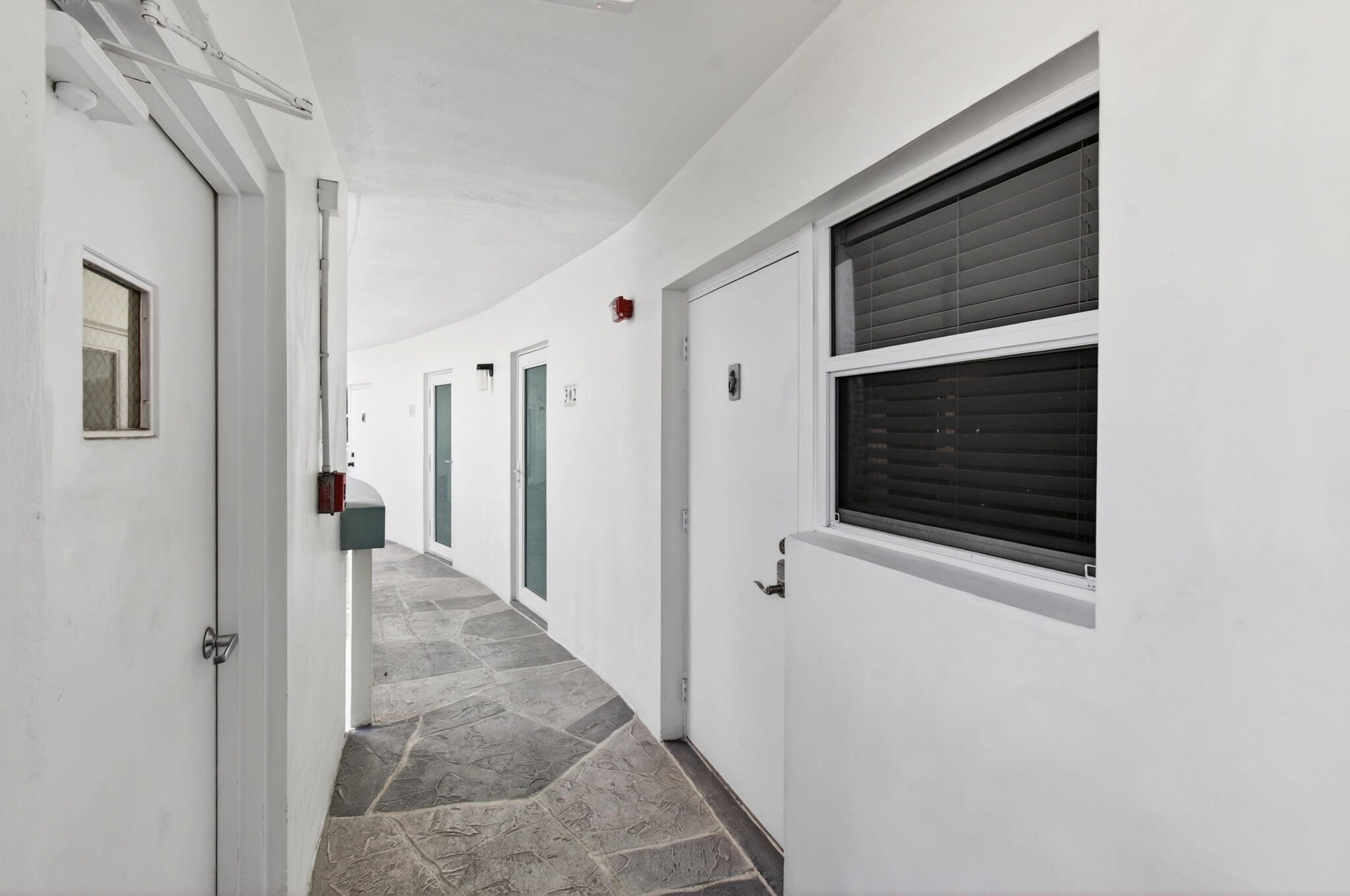 3250 NE 28th #Unit 302, Fort Lauderdale FL 33308