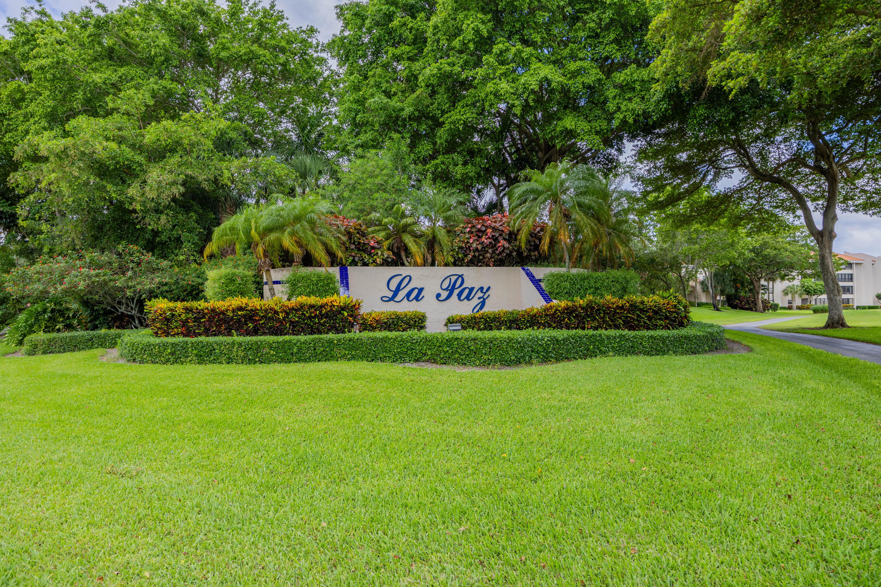7520 La Paz #104, Boca Raton FL 33433