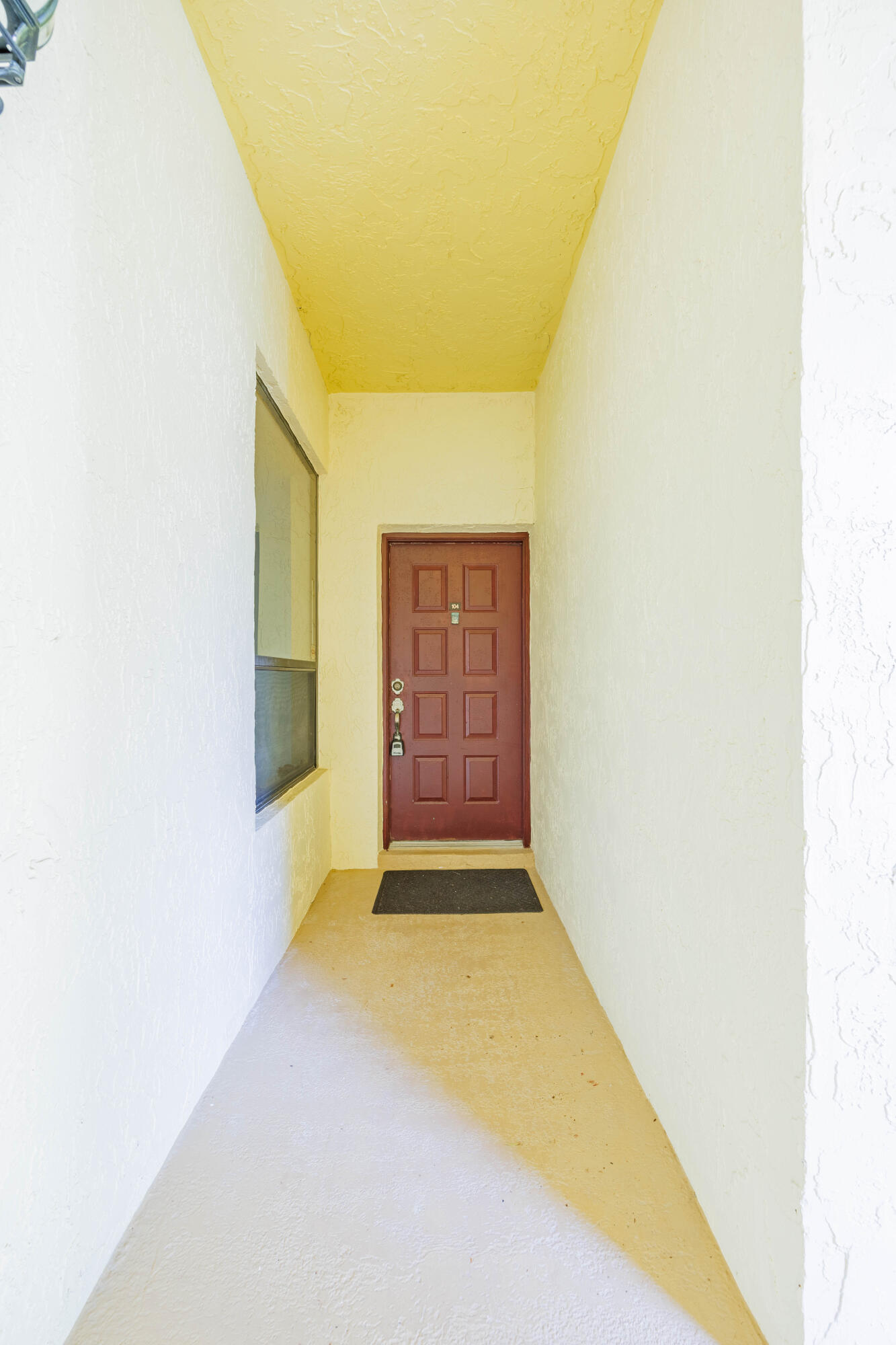7520 La Paz #104, Boca Raton FL 33433