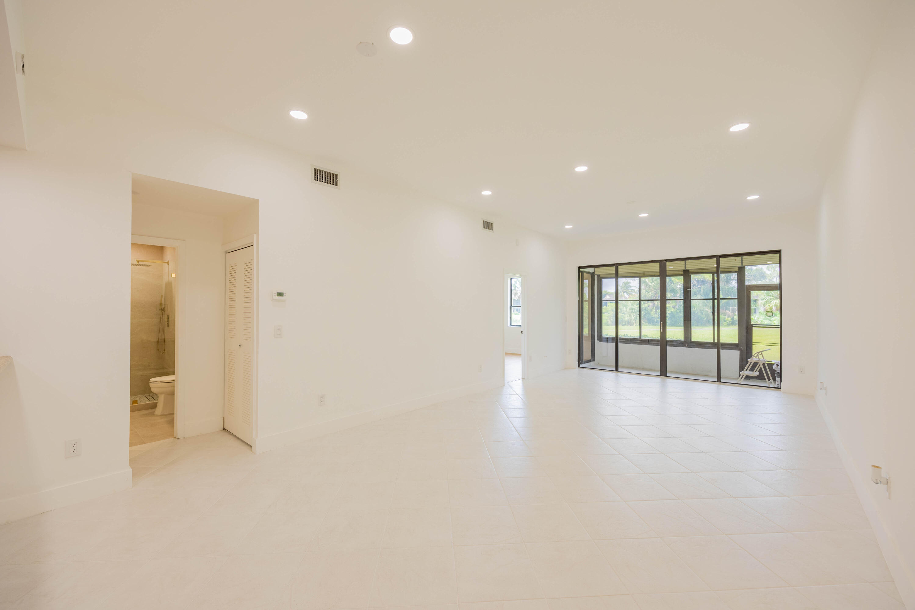 7520 La Paz #104, Boca Raton FL 33433