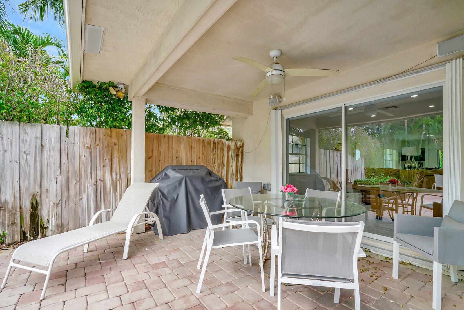 290 E Fern, Boca Raton FL 33432