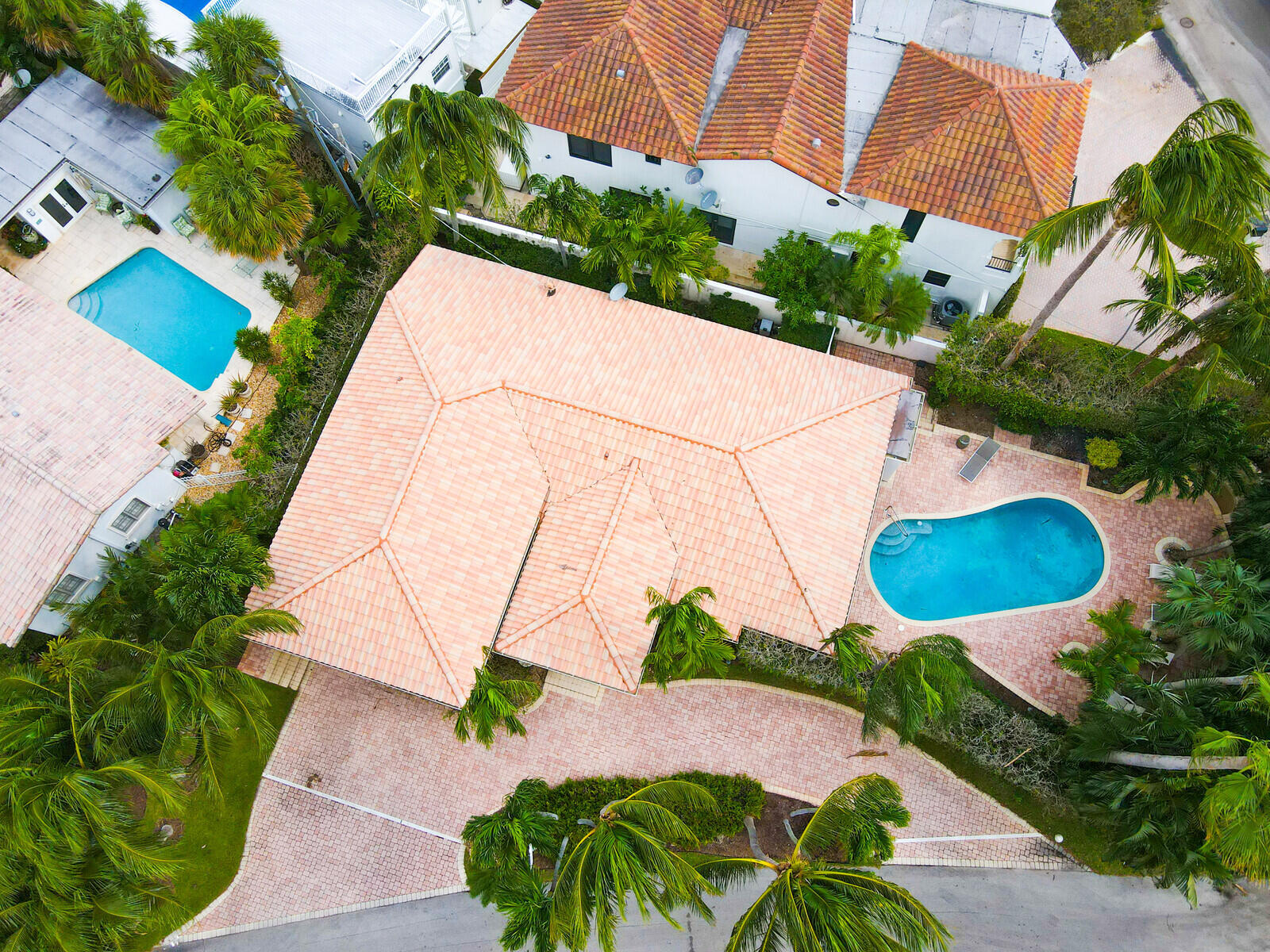 290 E Fern, Boca Raton FL 33432