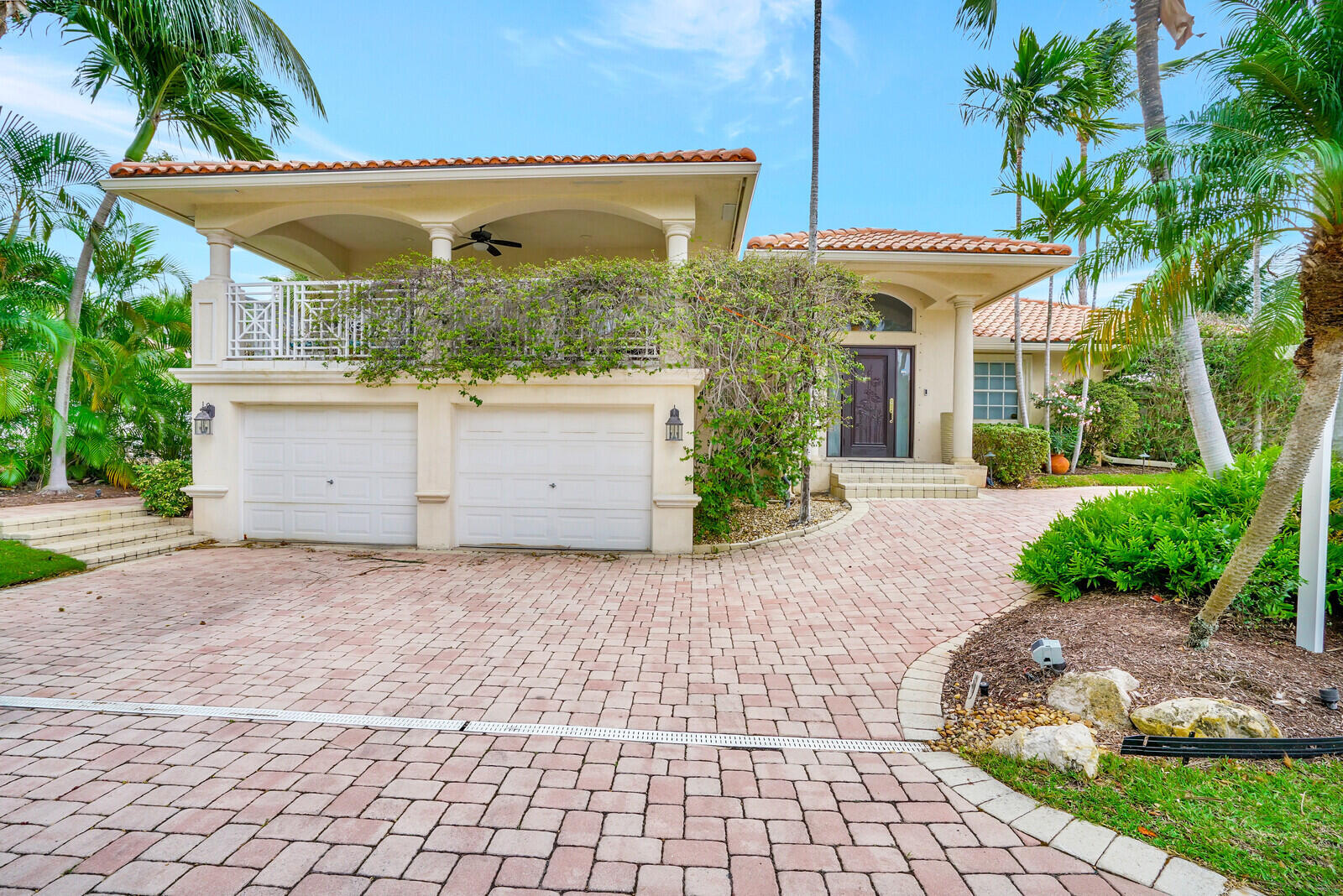 290 E Fern, Boca Raton FL 33432