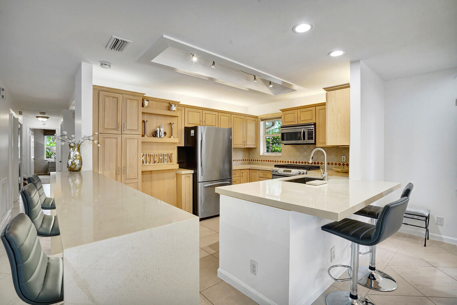 290 E Fern, Boca Raton FL 33432