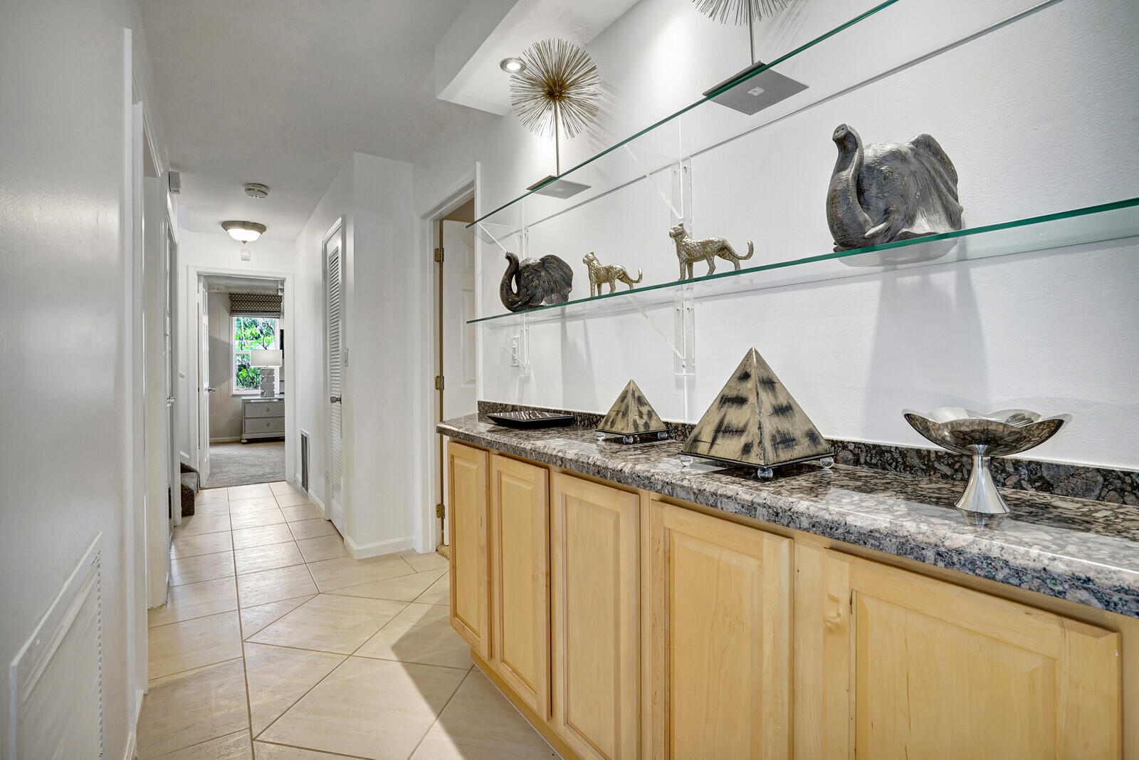 290 E Fern, Boca Raton FL 33432